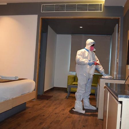 Hotel Superb 5 Mins Walk From New Delhi Station Exterior foto
