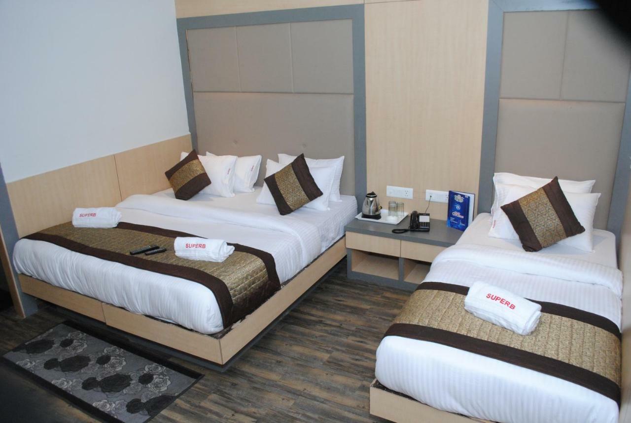 Hotel Superb 5 Mins Walk From New Delhi Station Exterior foto