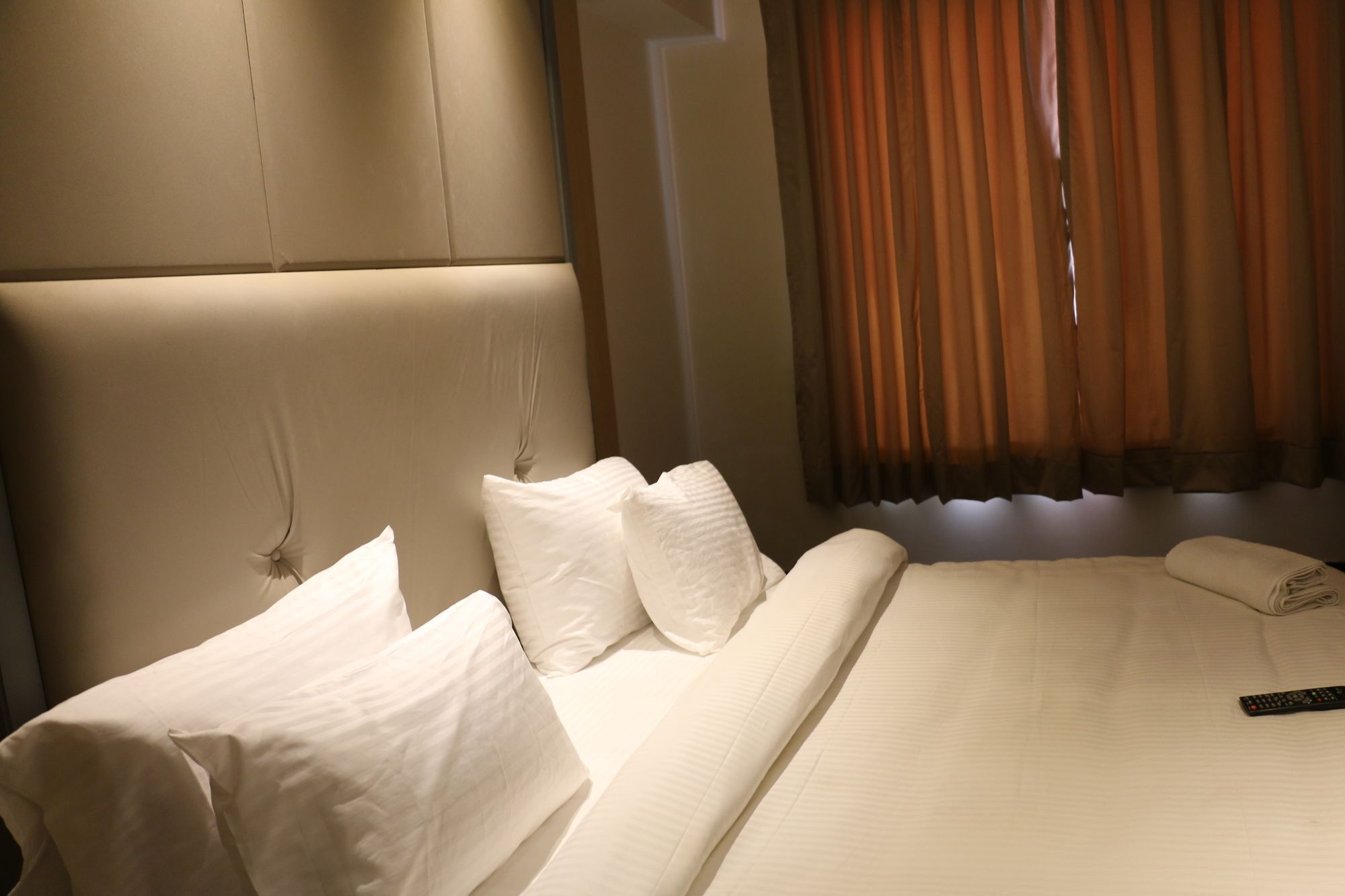 Hotel Superb 5 Mins Walk From New Delhi Station Exterior foto