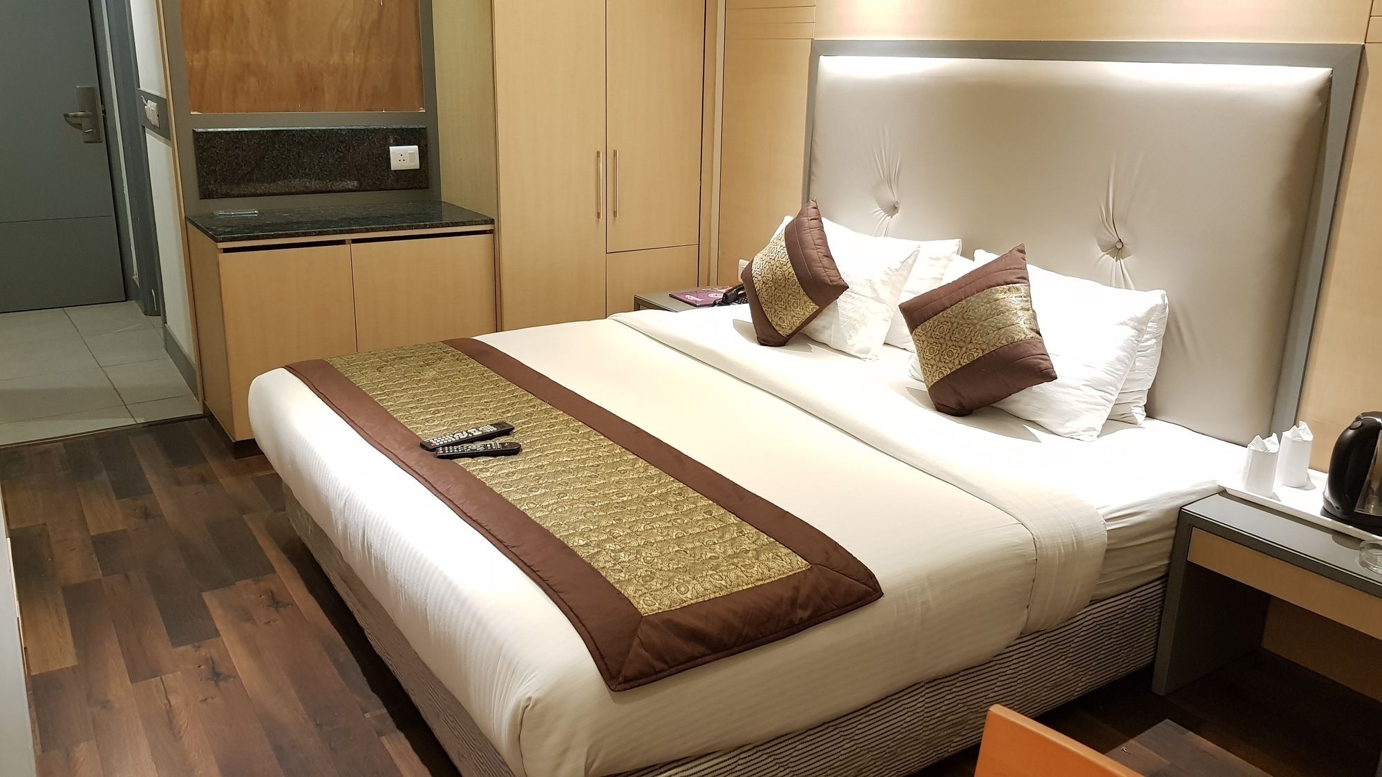 Hotel Superb 5 Mins Walk From New Delhi Station Exterior foto