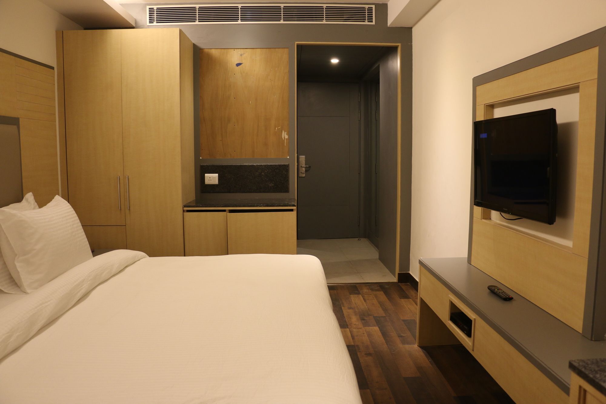 Hotel Superb 5 Mins Walk From New Delhi Station Exterior foto